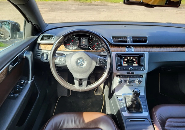 Volkswagen Passat cena 39900 przebieg: 185000, rok produkcji 2012 z Góra małe 277